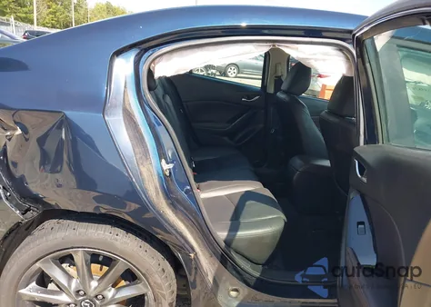 2018 Mazda Mazda3 Touring from USA, damaged, VIN 3MZBN1V35JM266399